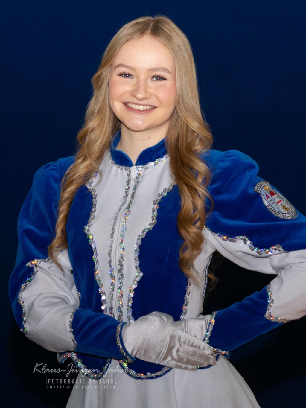 alexa-kloepfel-71.sess-4